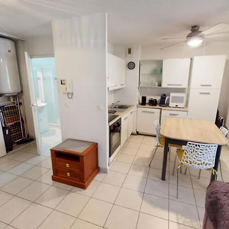Royal Plaza - Giotto - Tres Joli 2p Climatise En Plein Centre Avec Terrasse Et Parking Prive Mae-9194 Apartamento